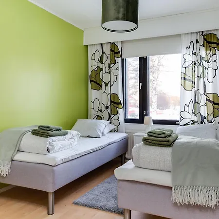 Cozy Five Bedroom House Σπίτι διακοπών *