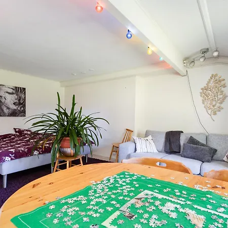 Σπίτι διακοπών Cozy Five Bedroom House *