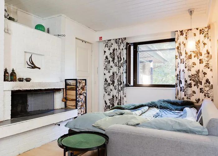 Cozy Five Bedroom House 度假居 罗瓦涅米